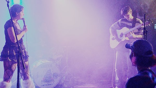 Symmetrical Dogs - Mojo's - 20251004